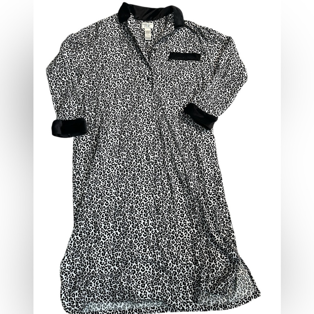 A404 Vintage Leopard cheetah black white Print Comfy Cozy Nightgown Sz L